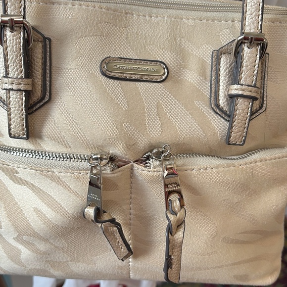 Dana Buchman  shoulder bag  two tone canvas/ Cream  metallic trim silvertone HW￼ - Picture 4 of 15